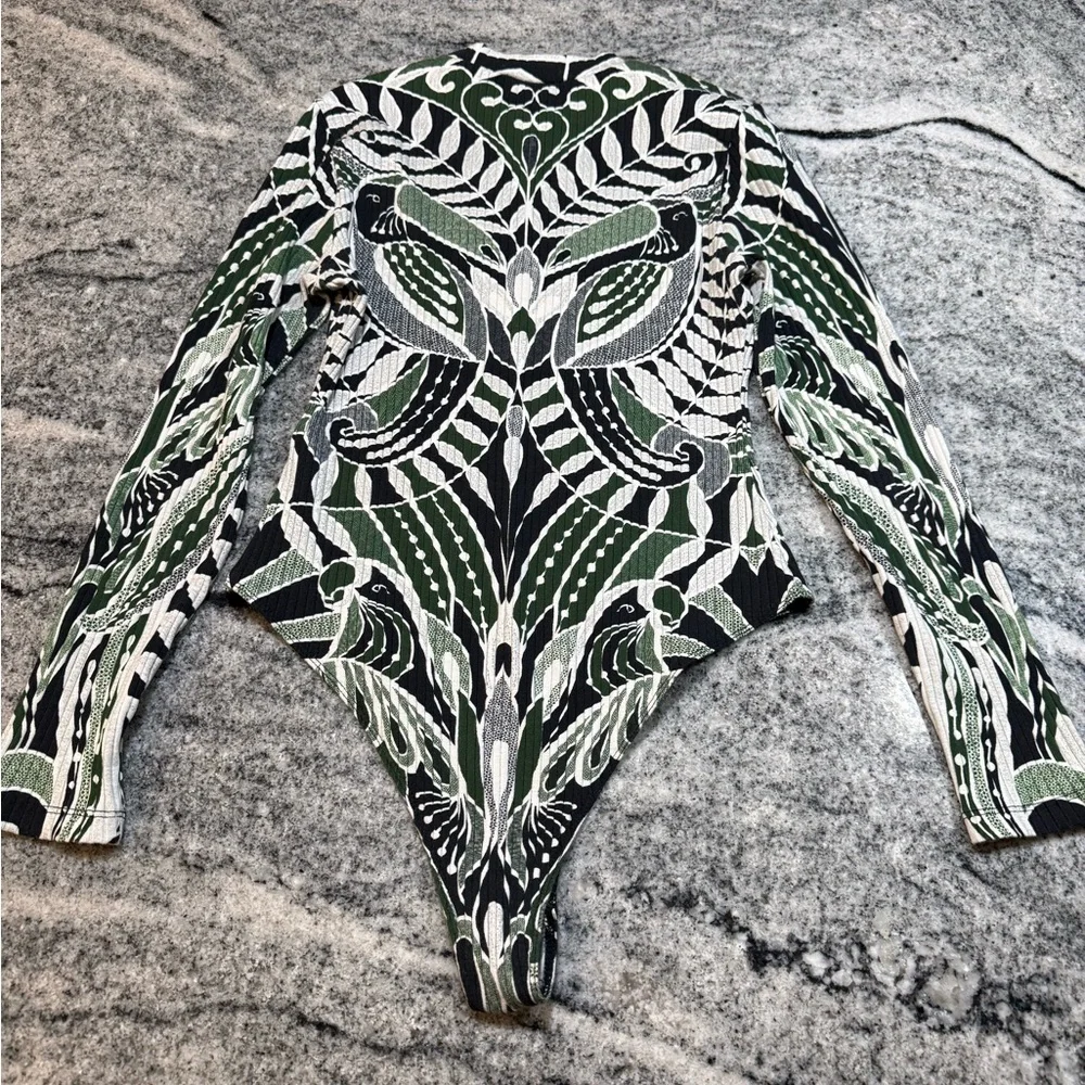 FARM Rio Puff Sleeve Green and Black Bodysuit - Picture 10 of 11